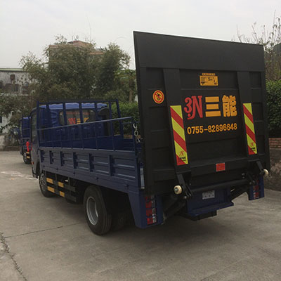 箱式貨車尾板，讓運(yùn)輸更安全高效！